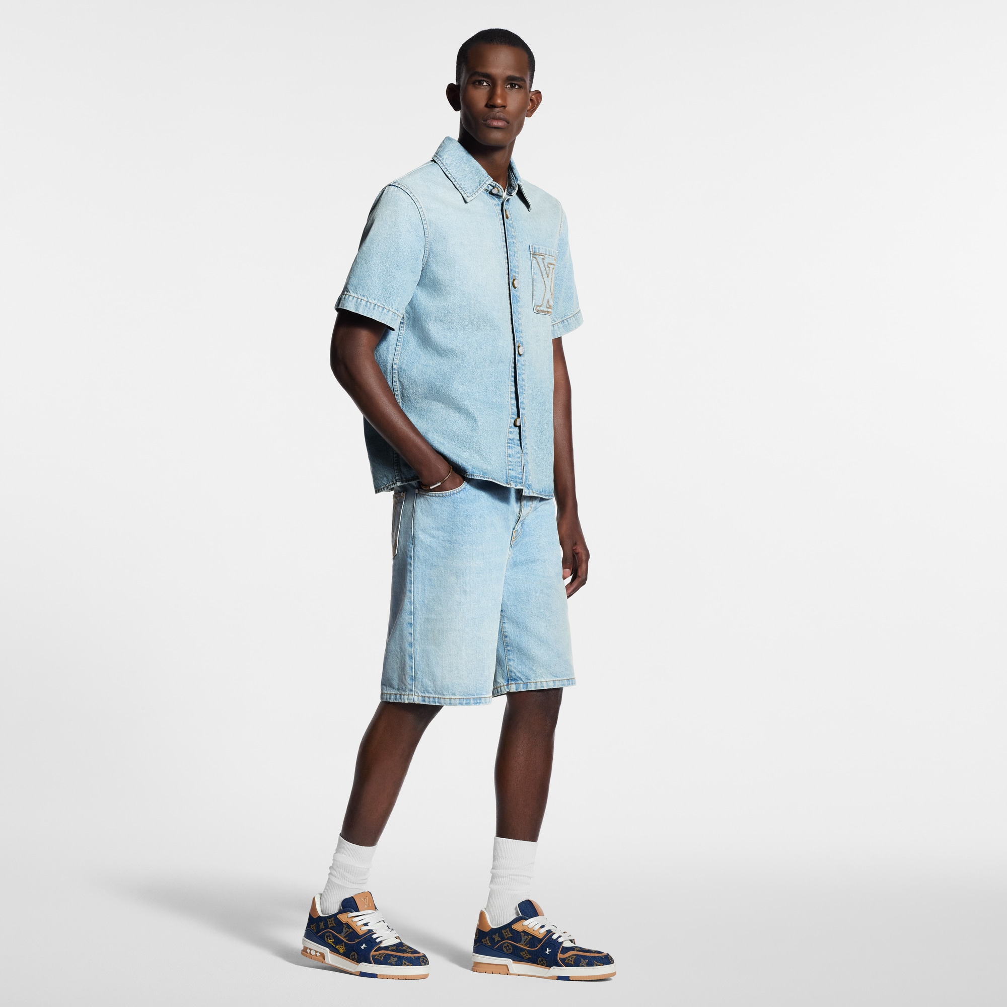 Men - LV Trainer  Men Shoes Trainers | LOUIS VUITTON (Product zoom)