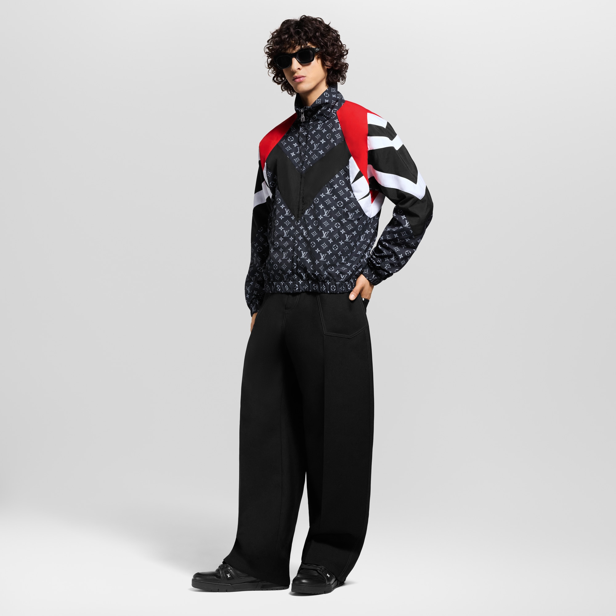 Men - LV Trainer  Men Shoes Trainers | LOUIS VUITTON (Product zoom)