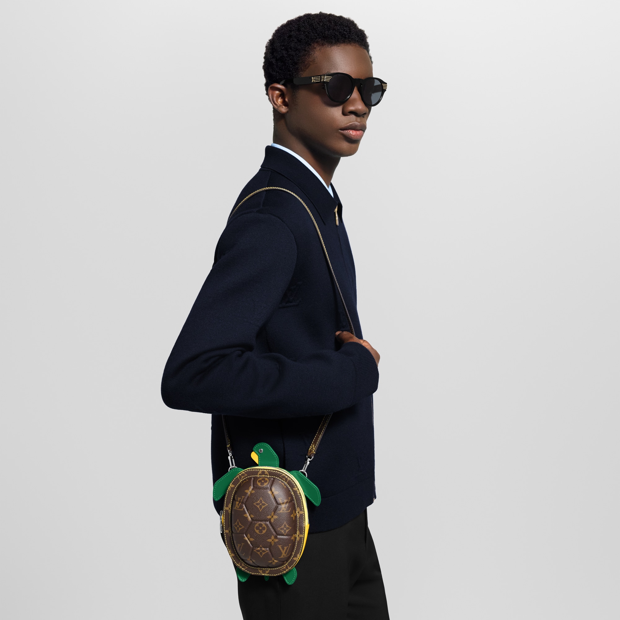 Men - LV Turtle Wearable Wallet Other Monogram Canvas Men Wallets and Small Leather Goods Mini Bags | LOUIS VUITTON (Product zoom)