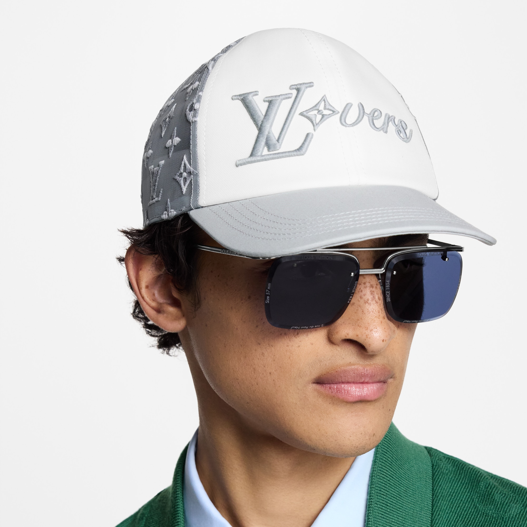 Men - LV Vers Mesh Cap S00 Men Accessories Hats, Beanies and Gloves | LOUIS VUITTON (Product zoom)