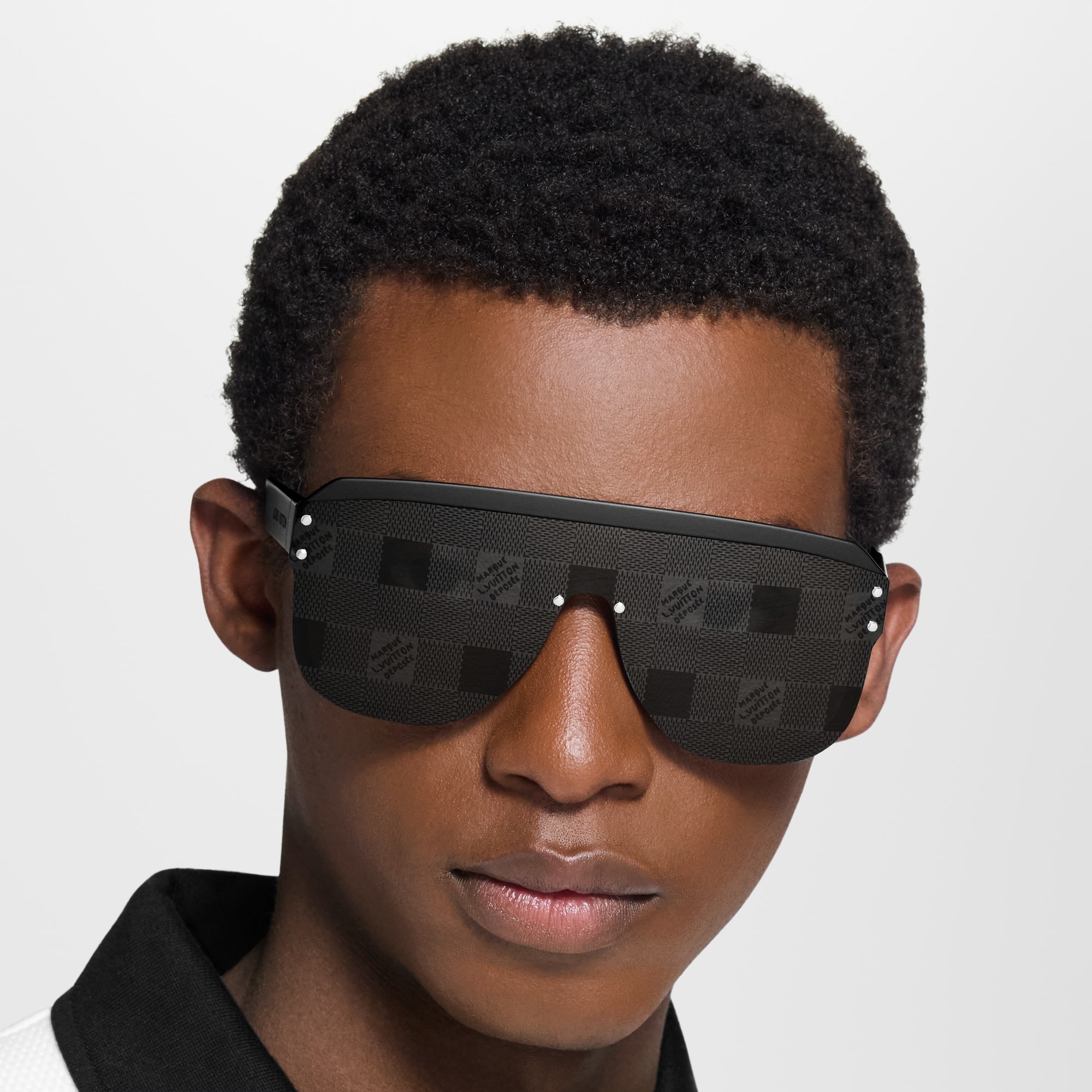 Men - LV Waimea Mask Round Sunglasses S00 Men Accessories Sunglasses | LOUIS VUITTON (Product zoom)