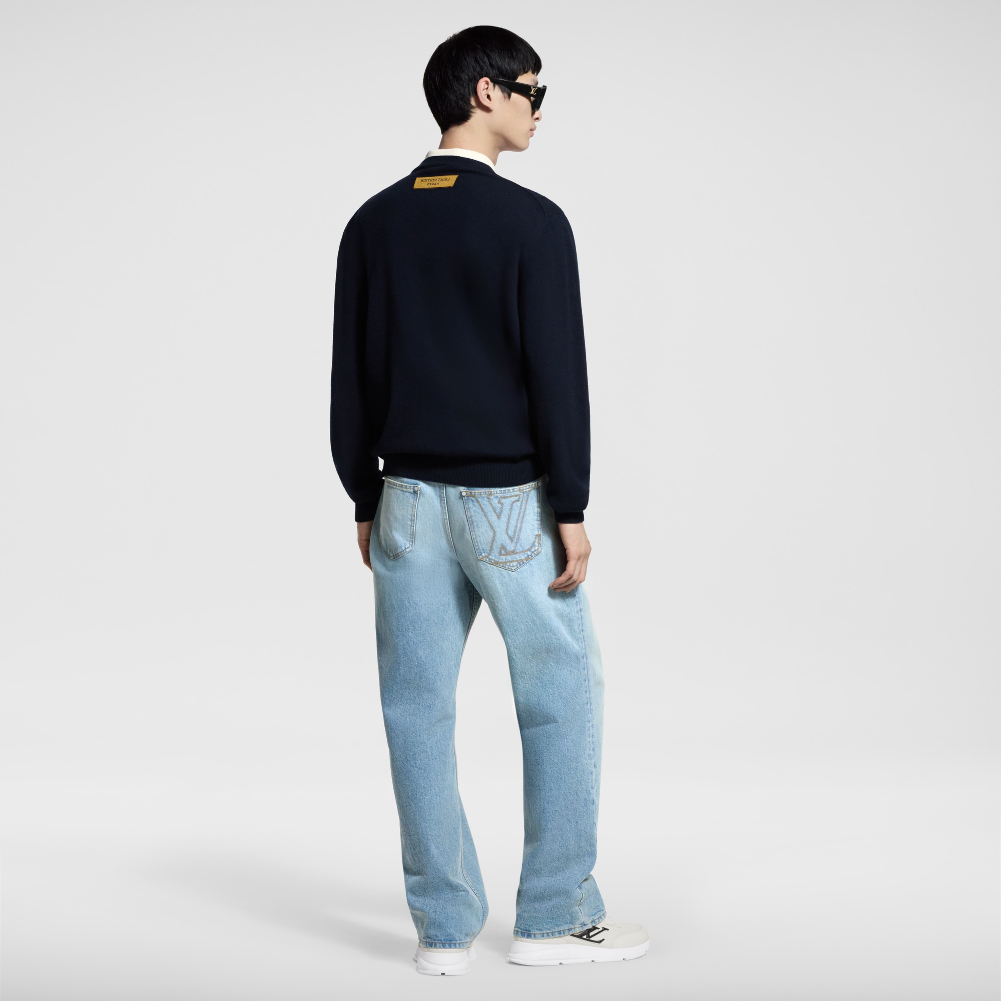 Men - LVSE LV Embossed Crewneck  Men Ready-to-Wear All Ready-to-Wear | LOUIS VUITTON (Product zoom)