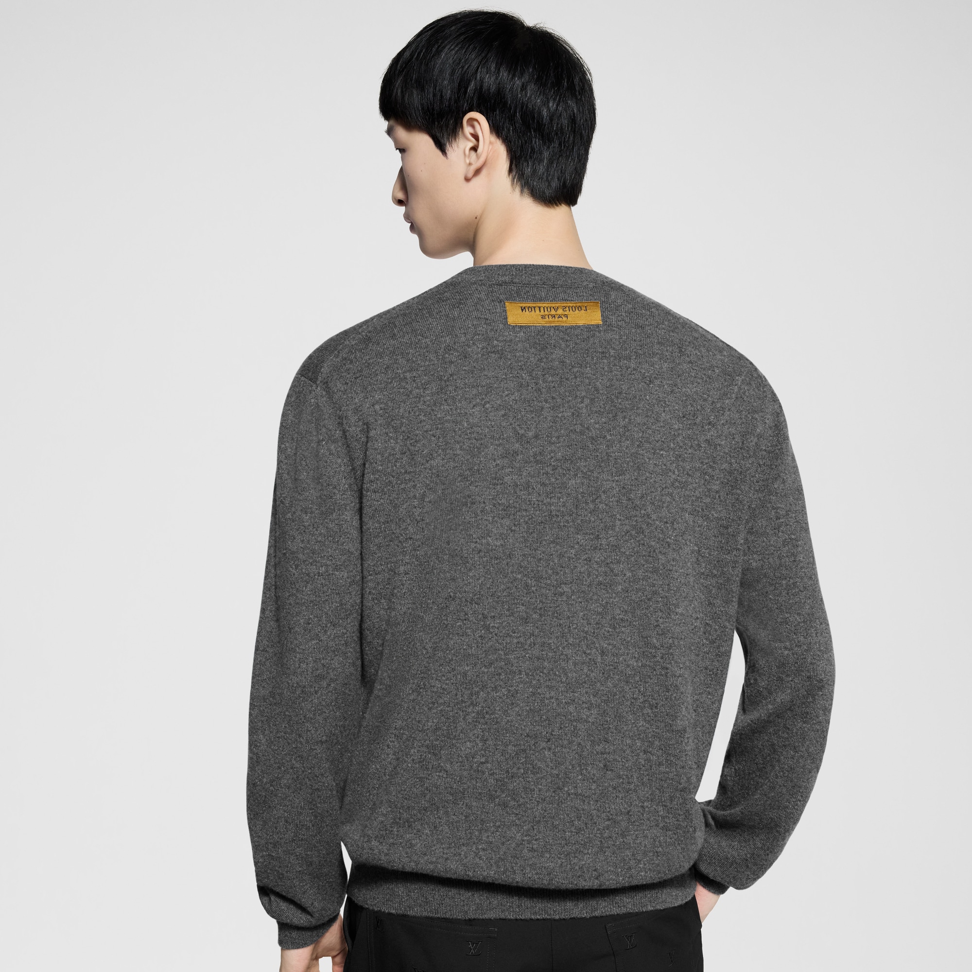 Men - LVSE LV Embossed Crewneck  Men Ready-to-Wear All Ready-to-Wear | LOUIS VUITTON (Product zoom)