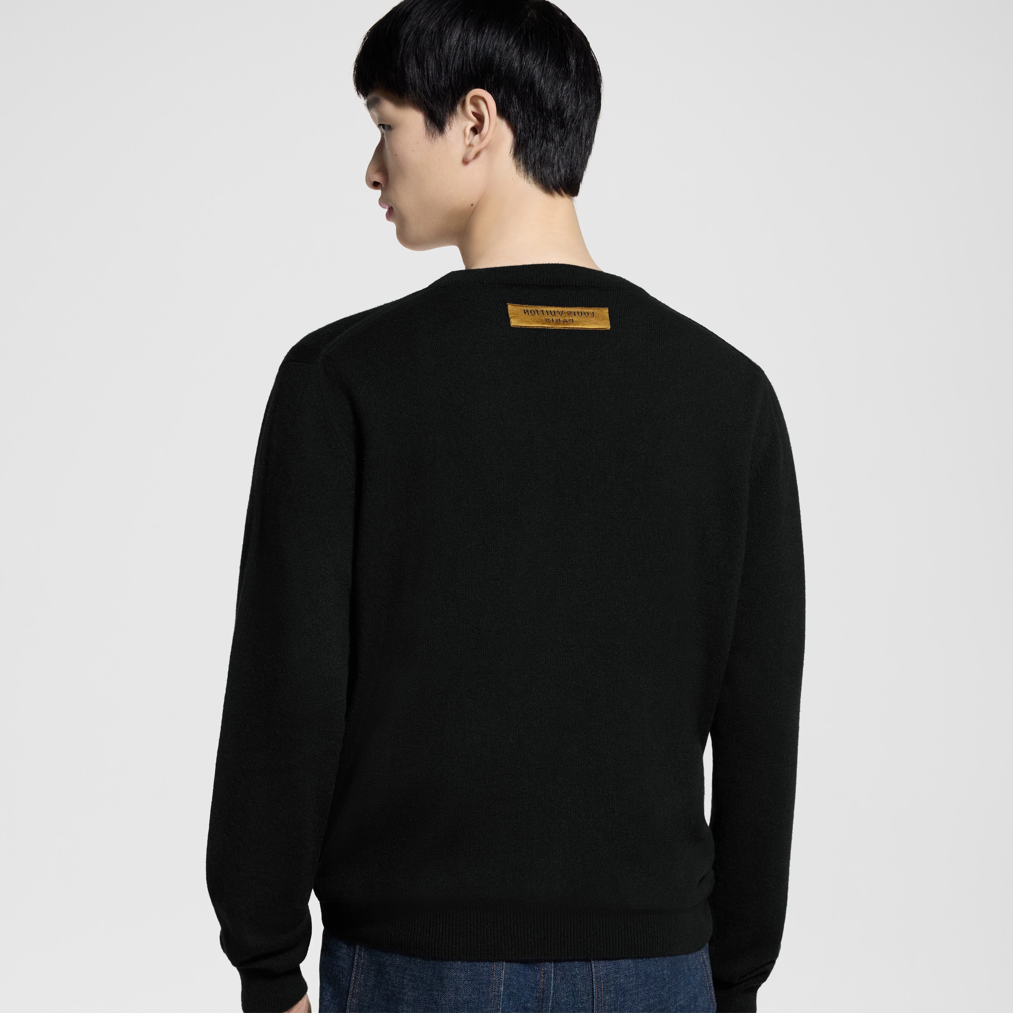 Men - LVSE LV Embossed Crewneck  Men Ready-to-Wear All Ready-to-Wear | LOUIS VUITTON (Product zoom)