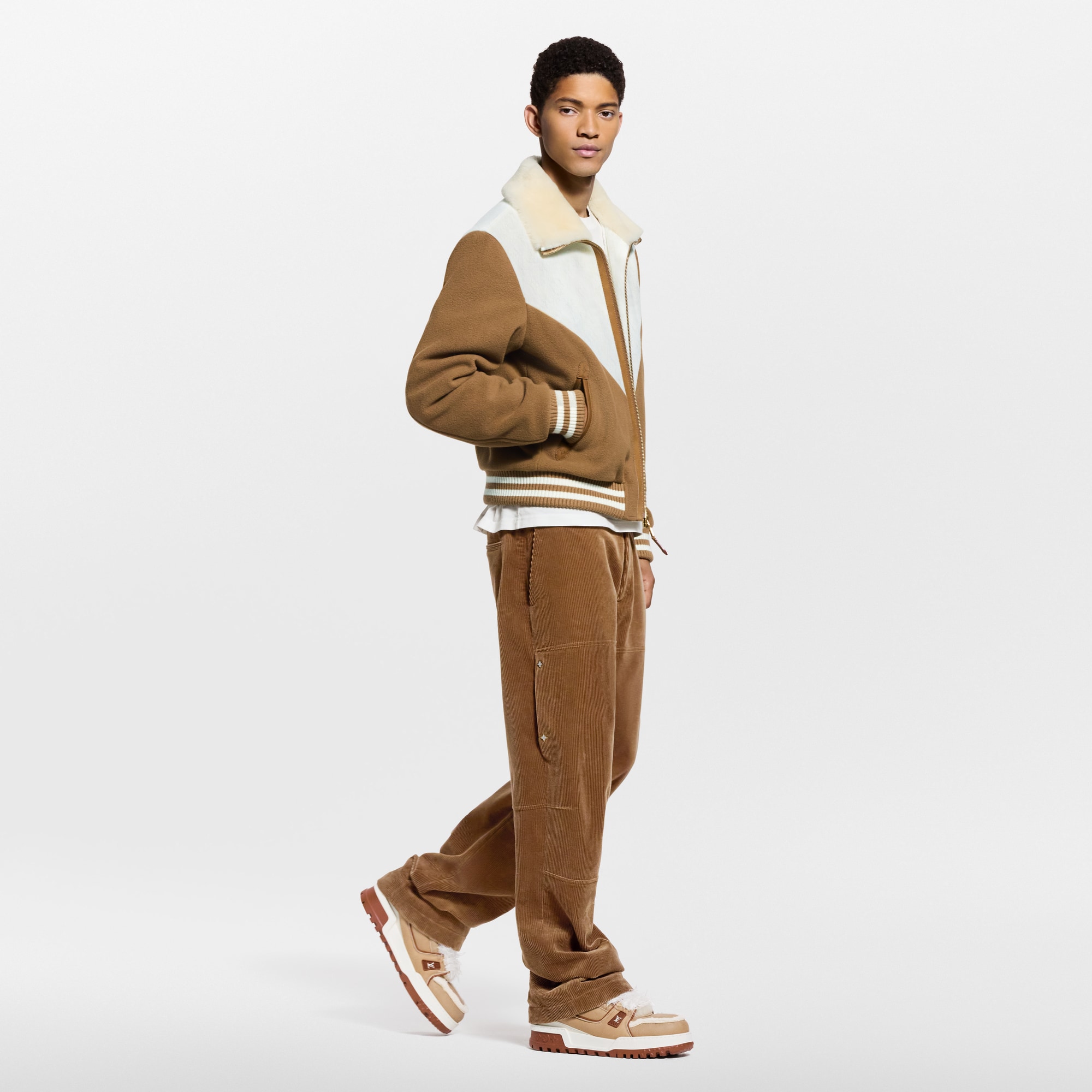 Men - Maxi LV Trainers  Men Shoes Trainers | LOUIS VUITTON (Product zoom)