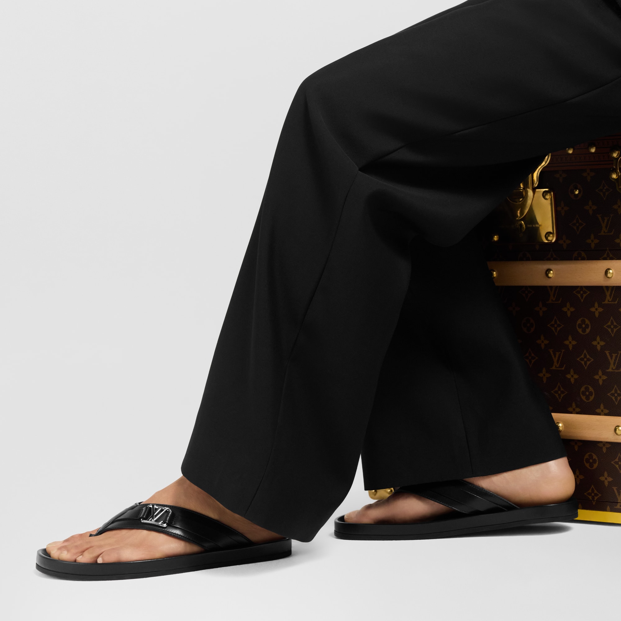 Men - Mirabeau Flip-Flops  Men Shoes All Shoes | LOUIS VUITTON (Product zoom)