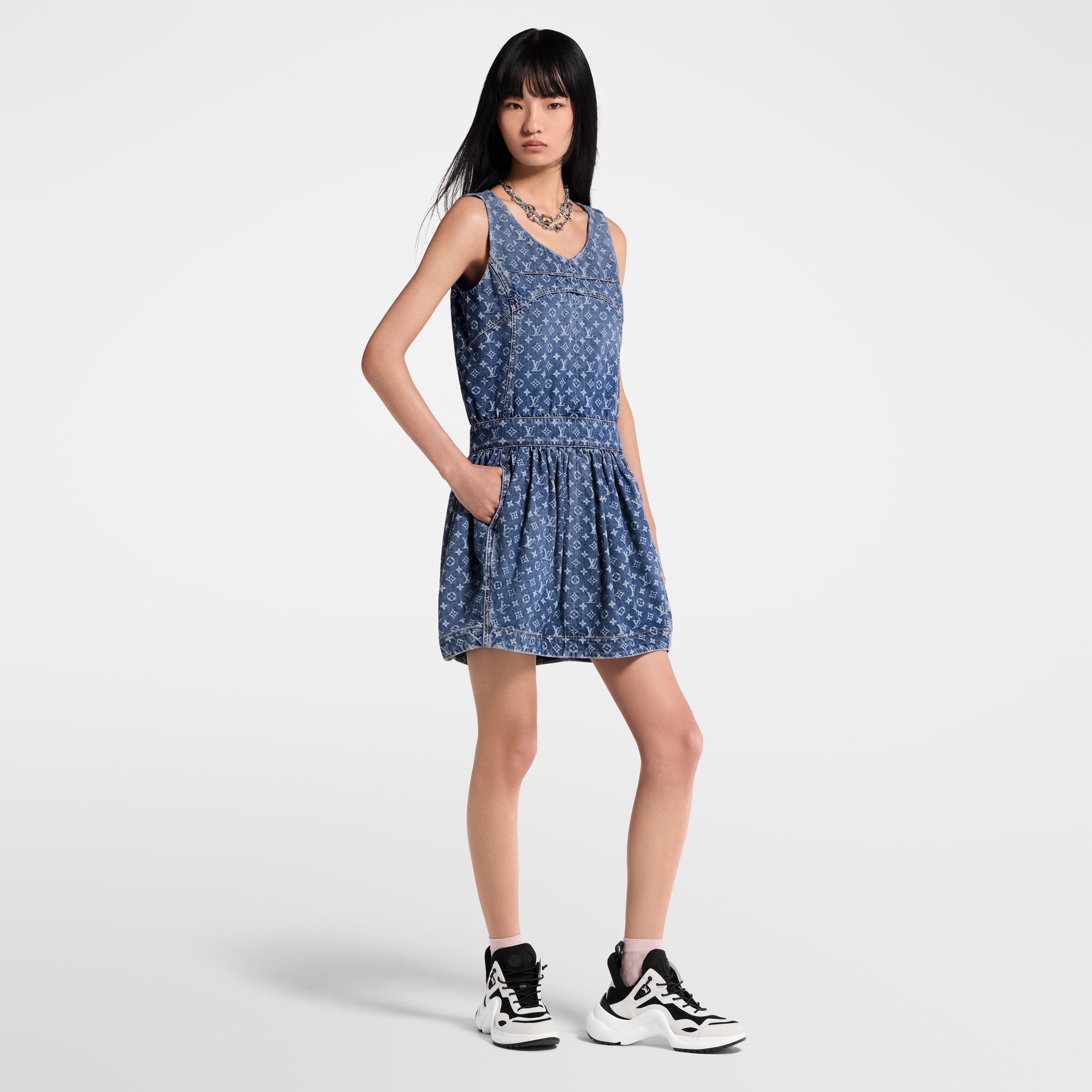 Women - Monogram Denim Dress  Women Ready-to-Wear Dresses | LOUIS VUITTON (Product zoom)