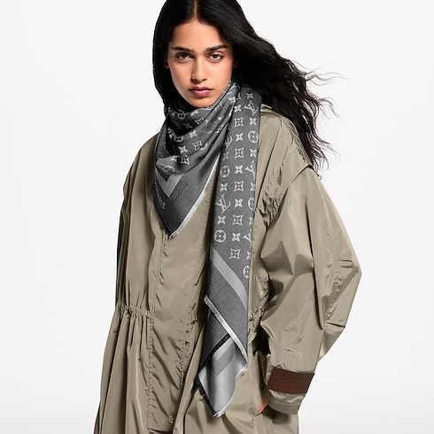 Women - Monogram Denim Shawl S00 Women Accessories Shawls | LOUIS VUITTON (Product zoom)