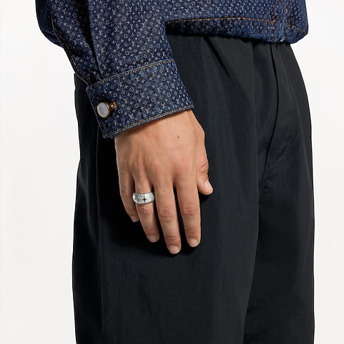 Men - Monogram Flower Ring S00 Men Accessories All Accessories | LOUIS VUITTON (Product zoom)