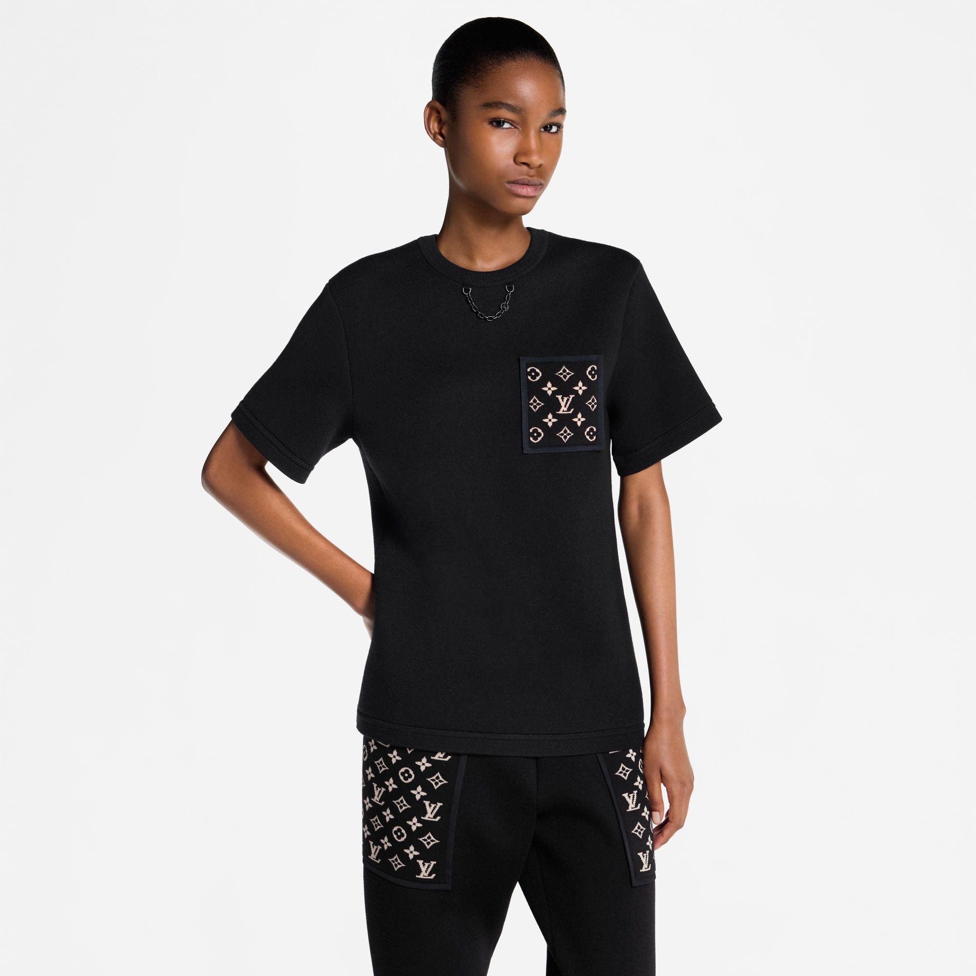Women - Monogram Pocket T-Shirt  Women Ready-to-Wear Tops | LOUIS VUITTON (Product zoom)