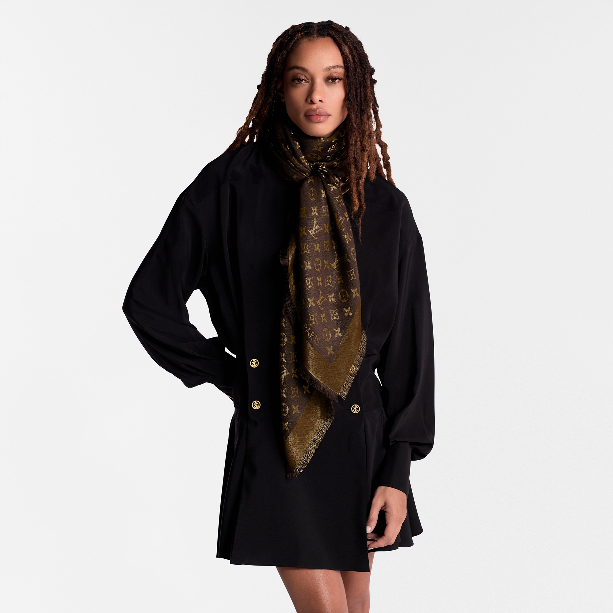 Women - Monogram Shine Shawl S00 Women Accessories Shawls and Stoles | LOUIS VUITTON (Product zoom)