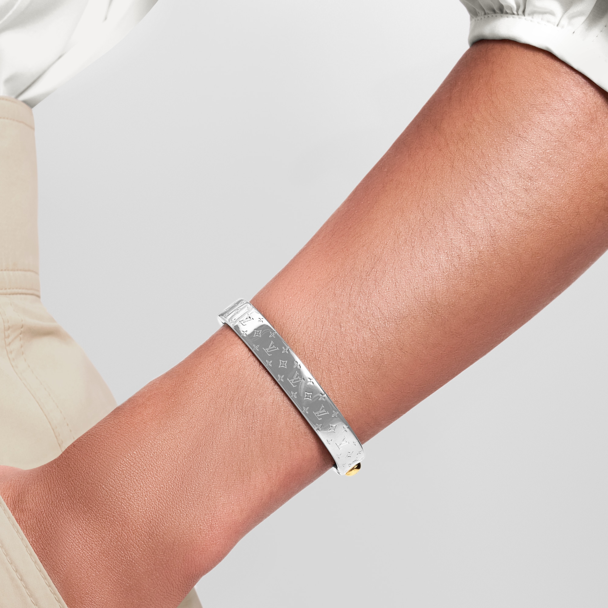 Women - Nanogram Cuff S00 Women Fashion Jewellery All Fashion Jewellery | LOUIS VUITTON (Product zoom)