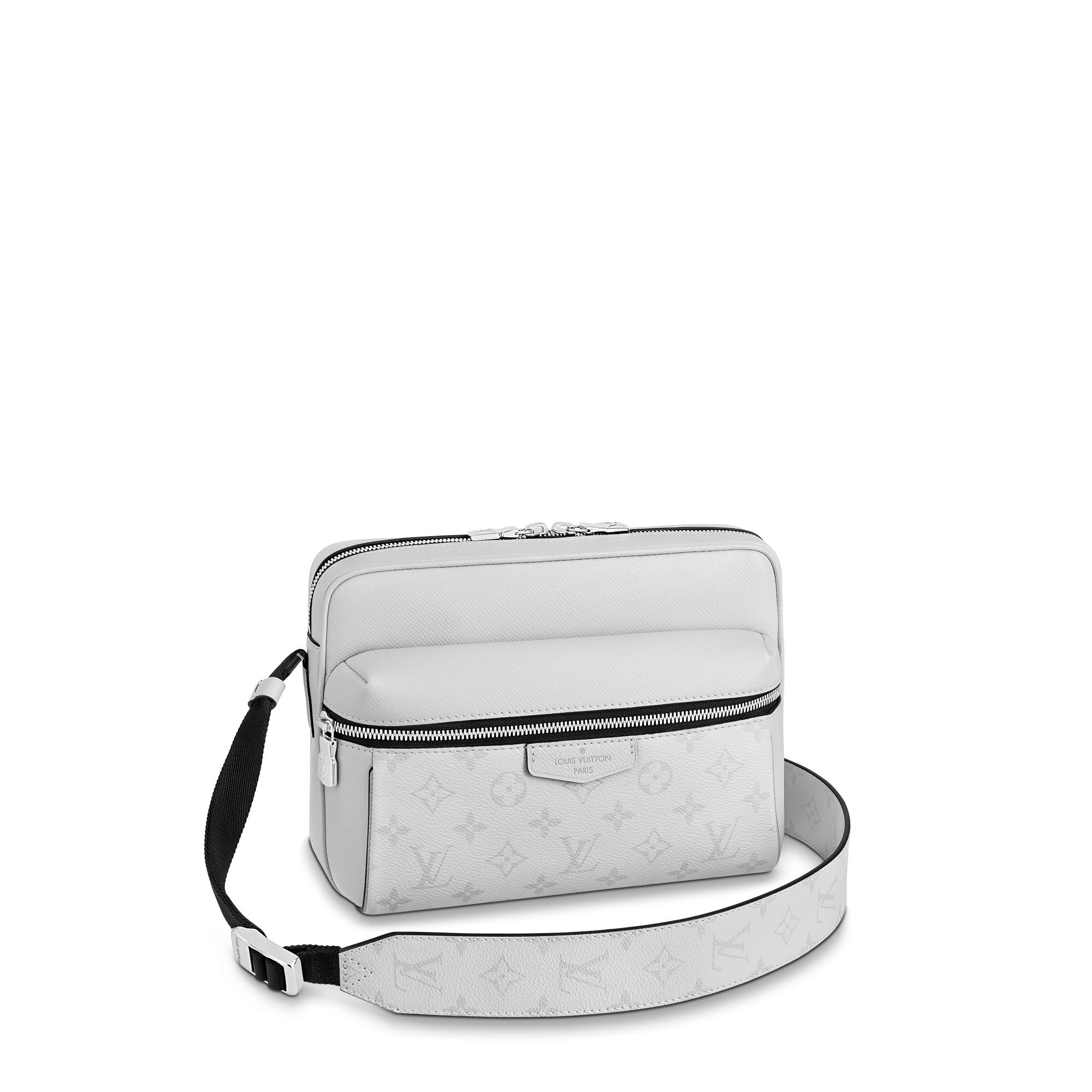 outdoor shoulder bag