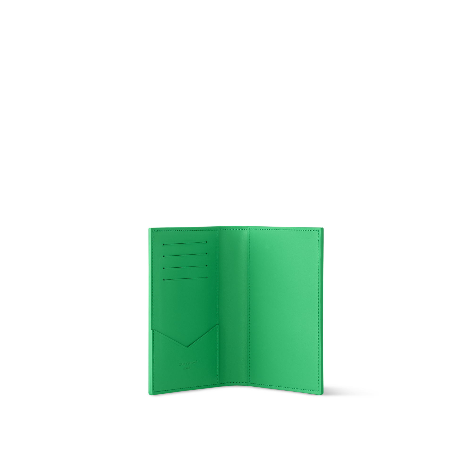 Men - Passport Cover Monogram Taurillon Leather Men Travel Travel Accessories and Organisers | LOUIS VUITTON (Product zoom)