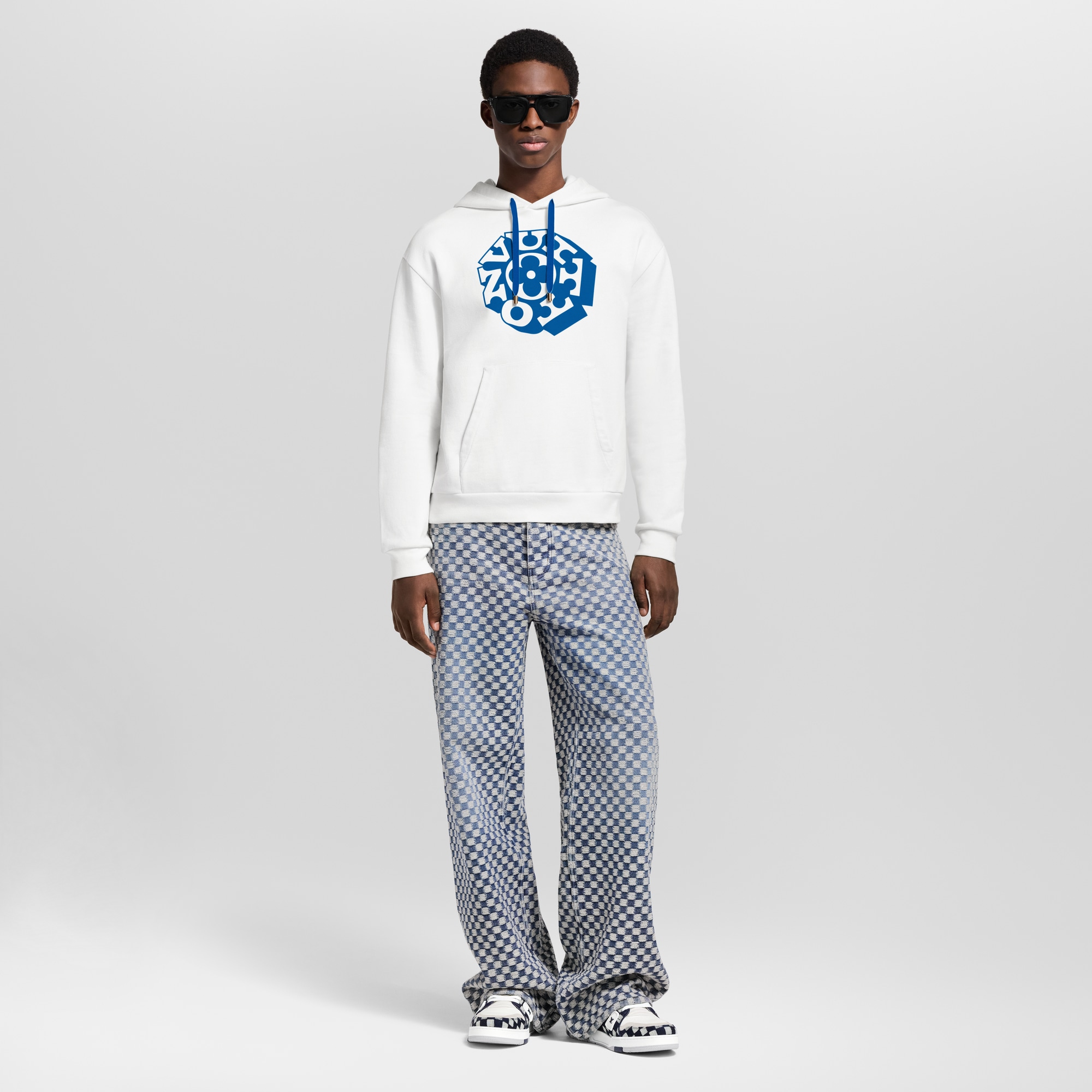 Men - Printed Signature Hoodie  Men Ready-to-Wear T-Shirts and Polos | LOUIS VUITTON (Product zoom)