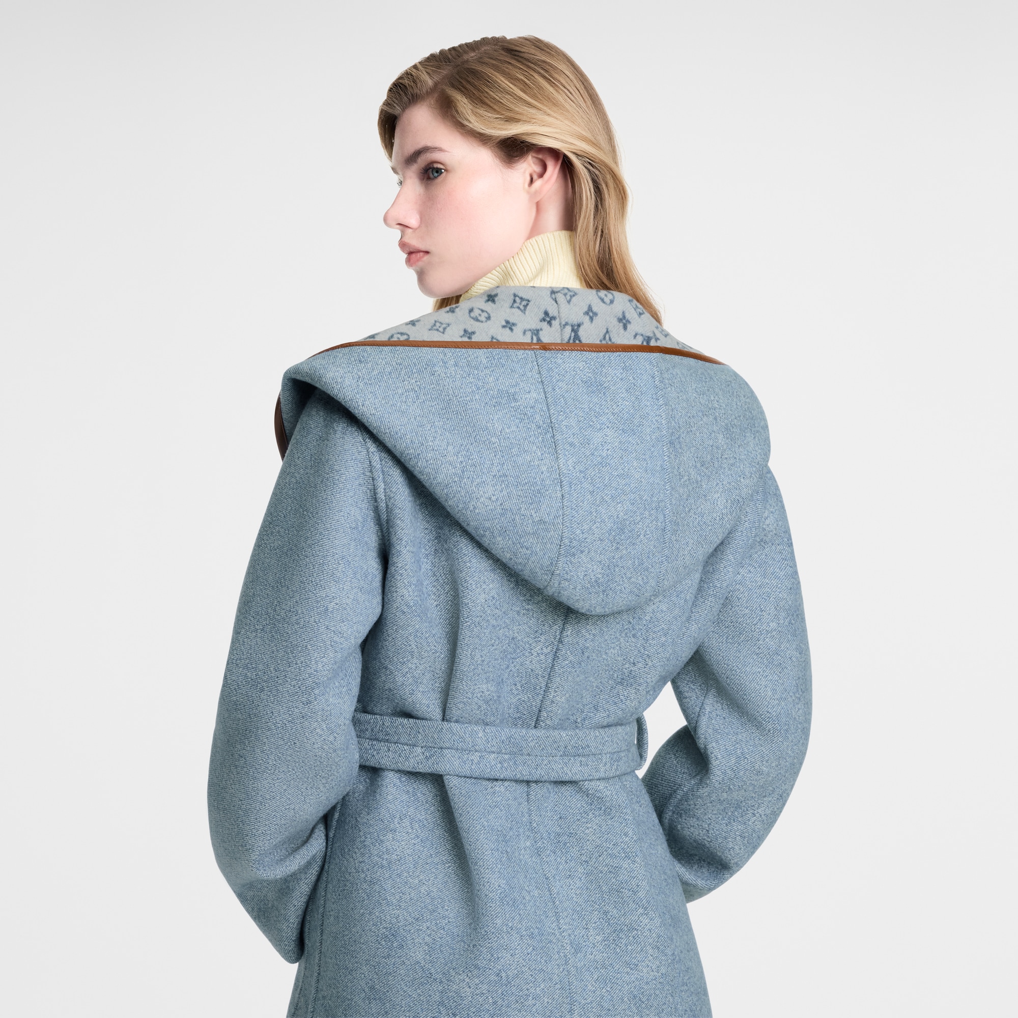 Women - Reversible Signature Hooded Wrap Coat  Women Ready-to-Wear Coats and Jackets | LOUIS VUITTON (Product zoom)