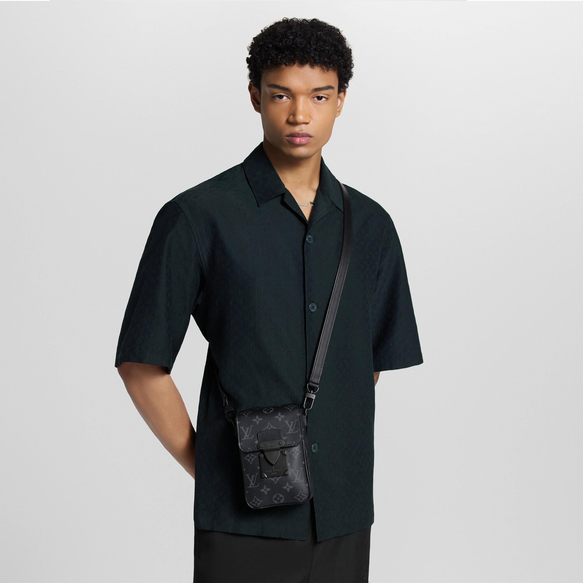 Men - S-Lock Vertical Wearable Wallet Monogram Eclipse Men Bags All Collections | LOUIS VUITTON (Product zoom)