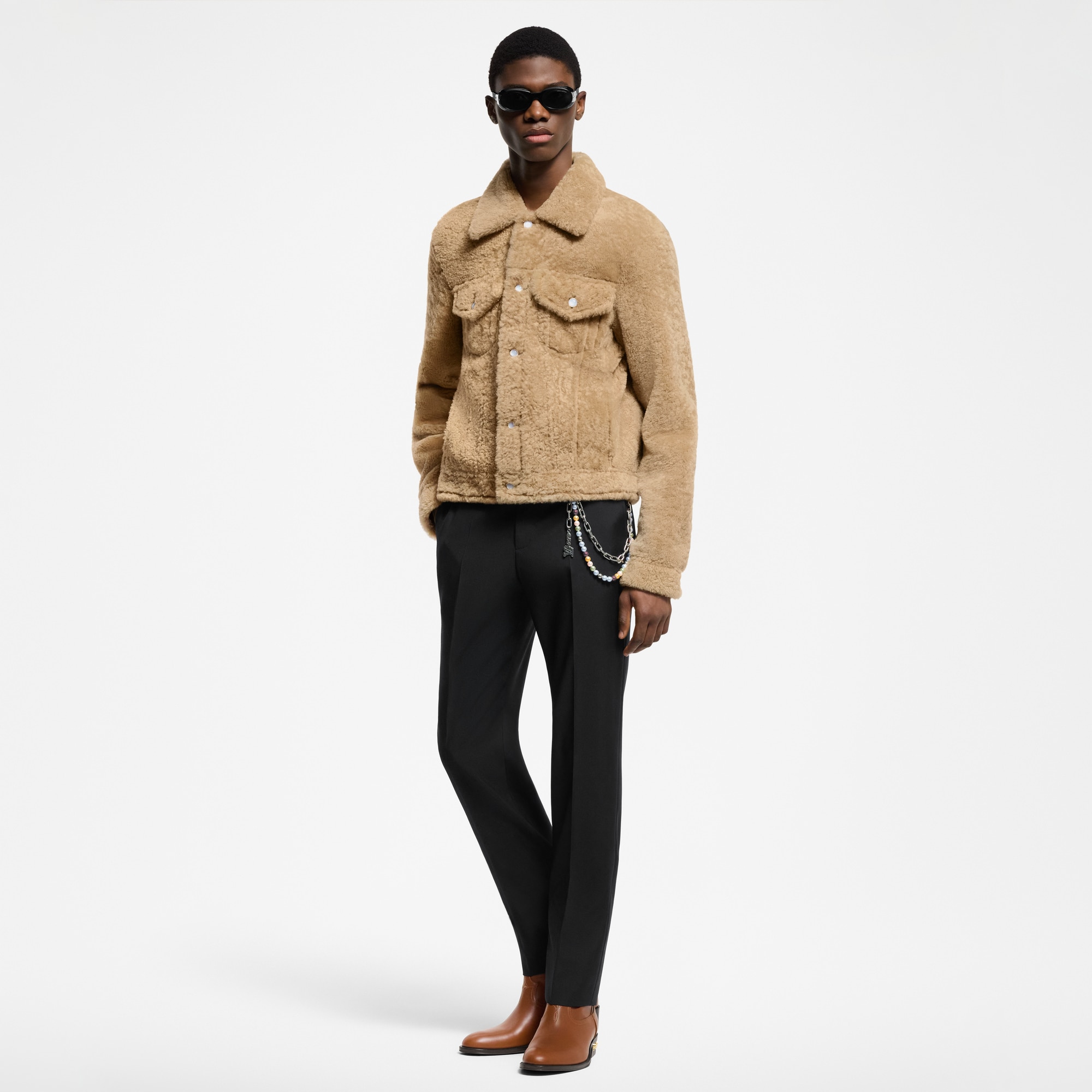 Men - Shearling Trucker Jacket  Men Ready-to-Wear Outerwear and Coats | LOUIS VUITTON (Product zoom)