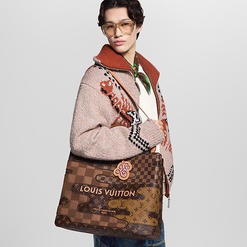 Bags and Small Leather Goods - Shopper MM Tote Bag Other Monogram Canvas Bags and Small Leather Goods Men's Bags New In | LOUIS VUITTON (Product zoom)
