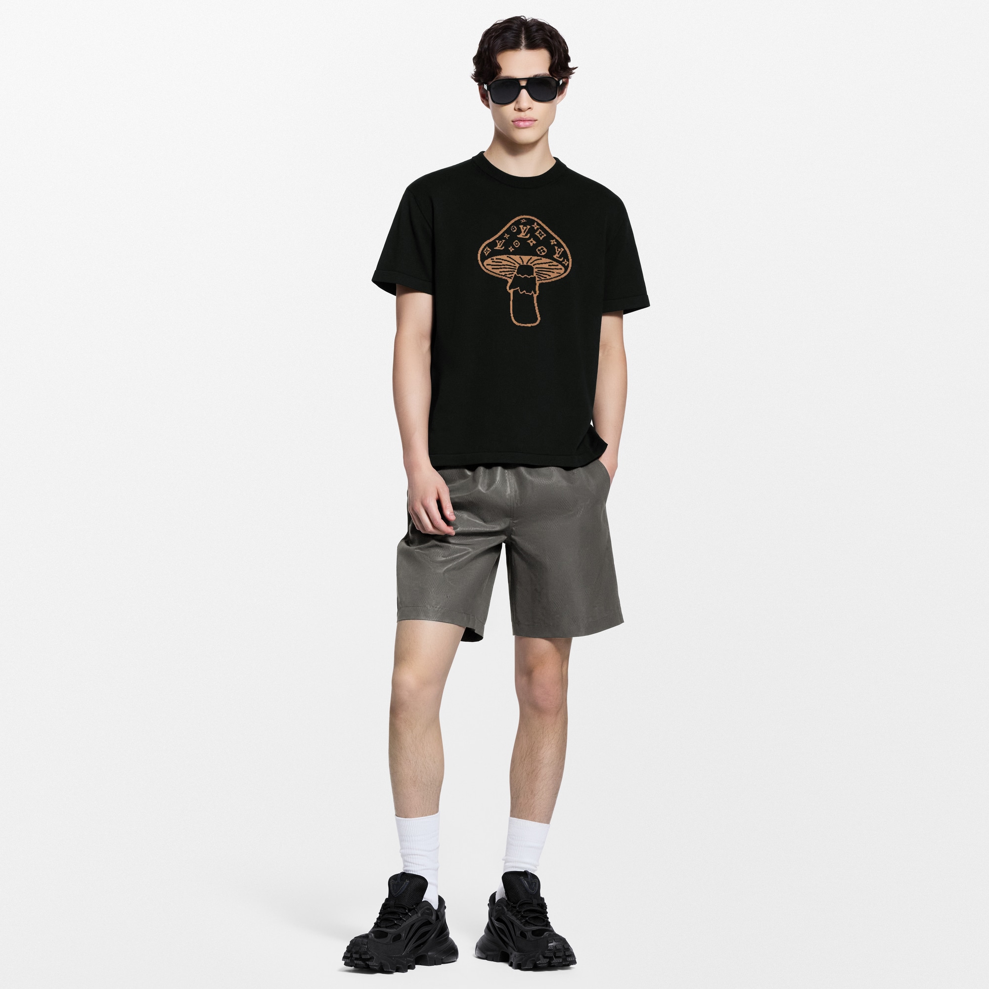 Men - Short-Sleeved Intarsia Crewneck  Men Ready-to-Wear All Ready-to-Wear | LOUIS VUITTON (Product zoom)