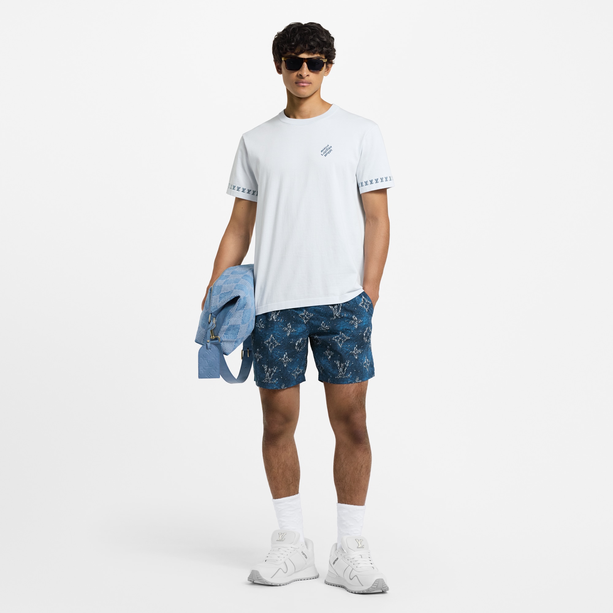 Men - Short-Sleeved Signature Crewneck  Men Ready-to-Wear All Ready-to-Wear | LOUIS VUITTON (Product zoom)