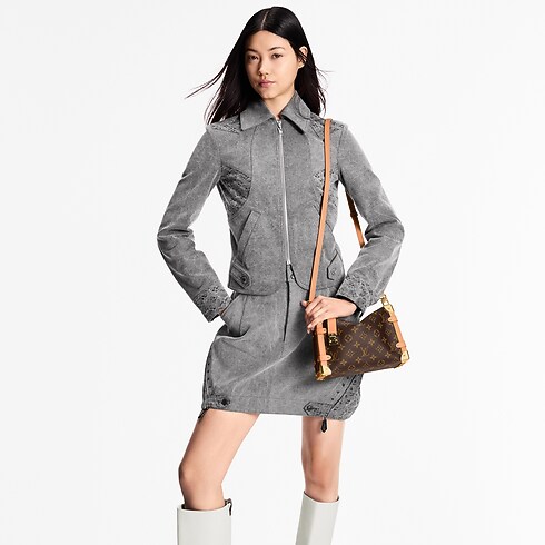 Women - Side Trunk MM Bag Monogram Canvas Women Handbags Handbags | LOUIS VUITTON (Product zoom)