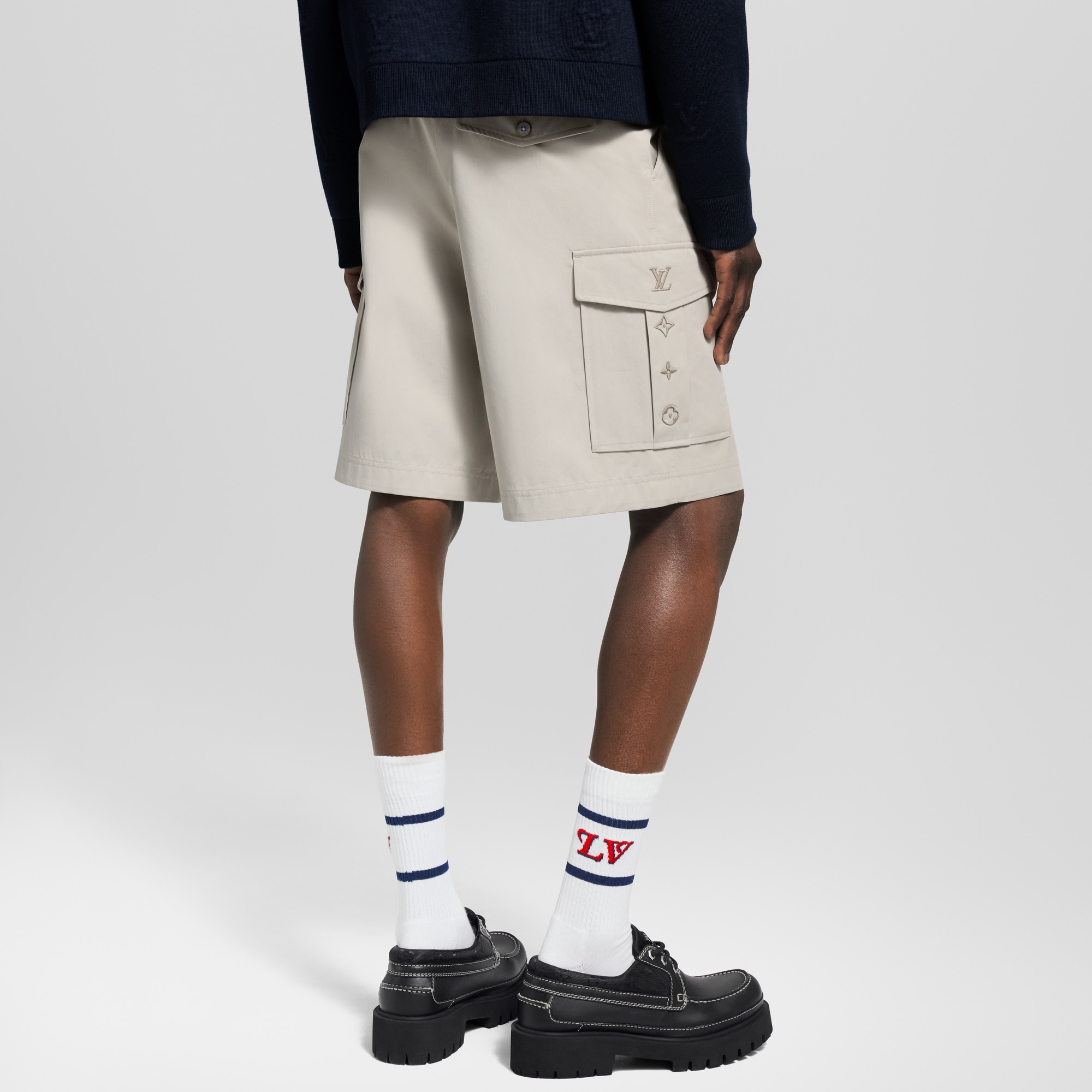 Men - Signature Cargo Shorts  Men Ready-to-Wear Trousers | LOUIS VUITTON (Product zoom)