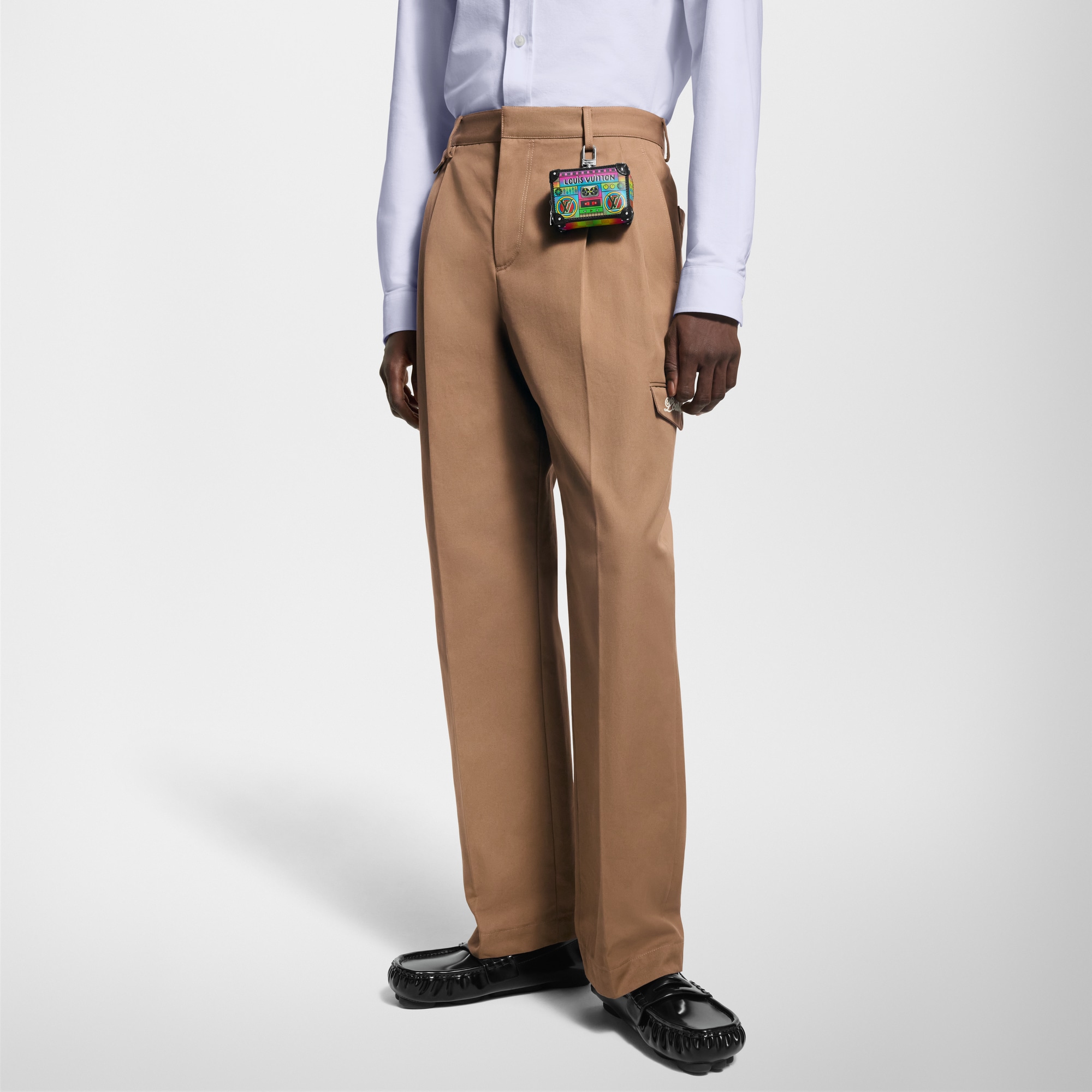 Men - Signature Chino Trousers  Men Ready-to-Wear Trousers | LOUIS VUITTON (Product zoom)