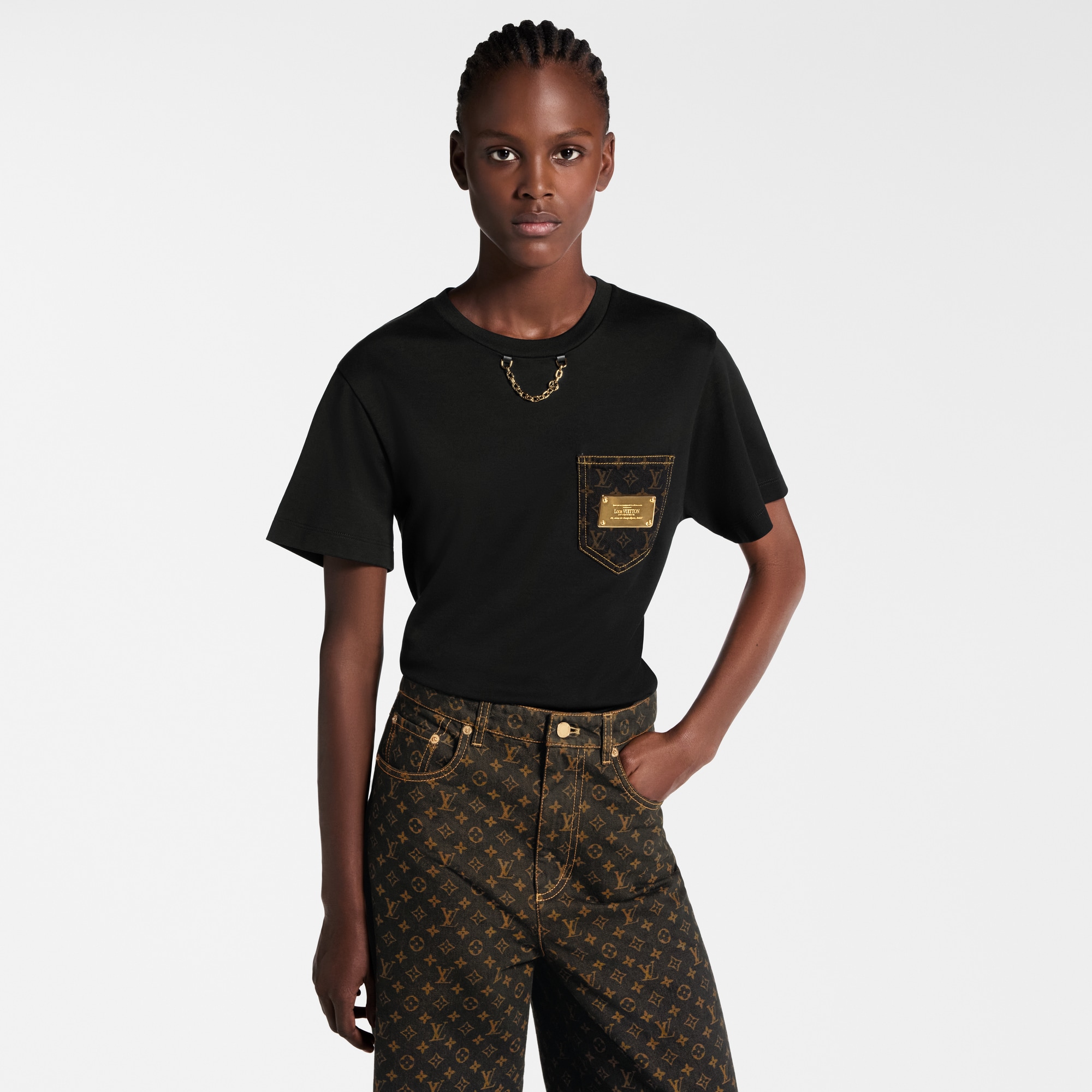 Women - Signature Pocket T-Shirt  Women Ready-to-Wear Tops | LOUIS VUITTON (Product zoom)