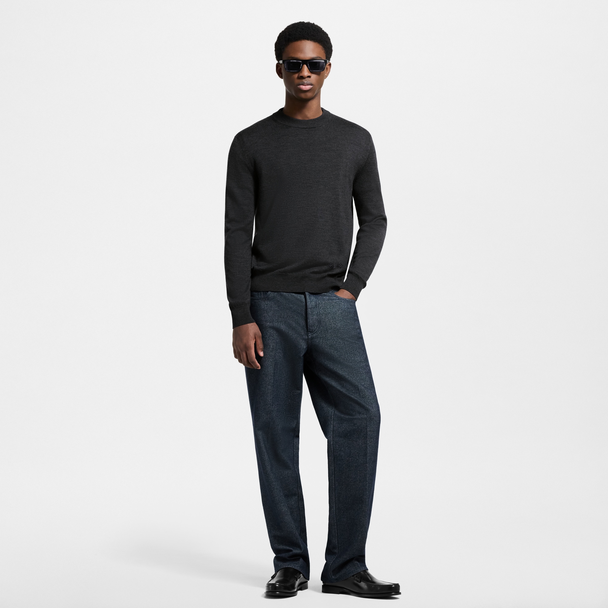Men - Signature Wool-Silk Blend Long-Sleeved Crewneck  Men Ready-to-Wear All Ready-to-Wear | LOUIS VUITTON (Product zoom)
