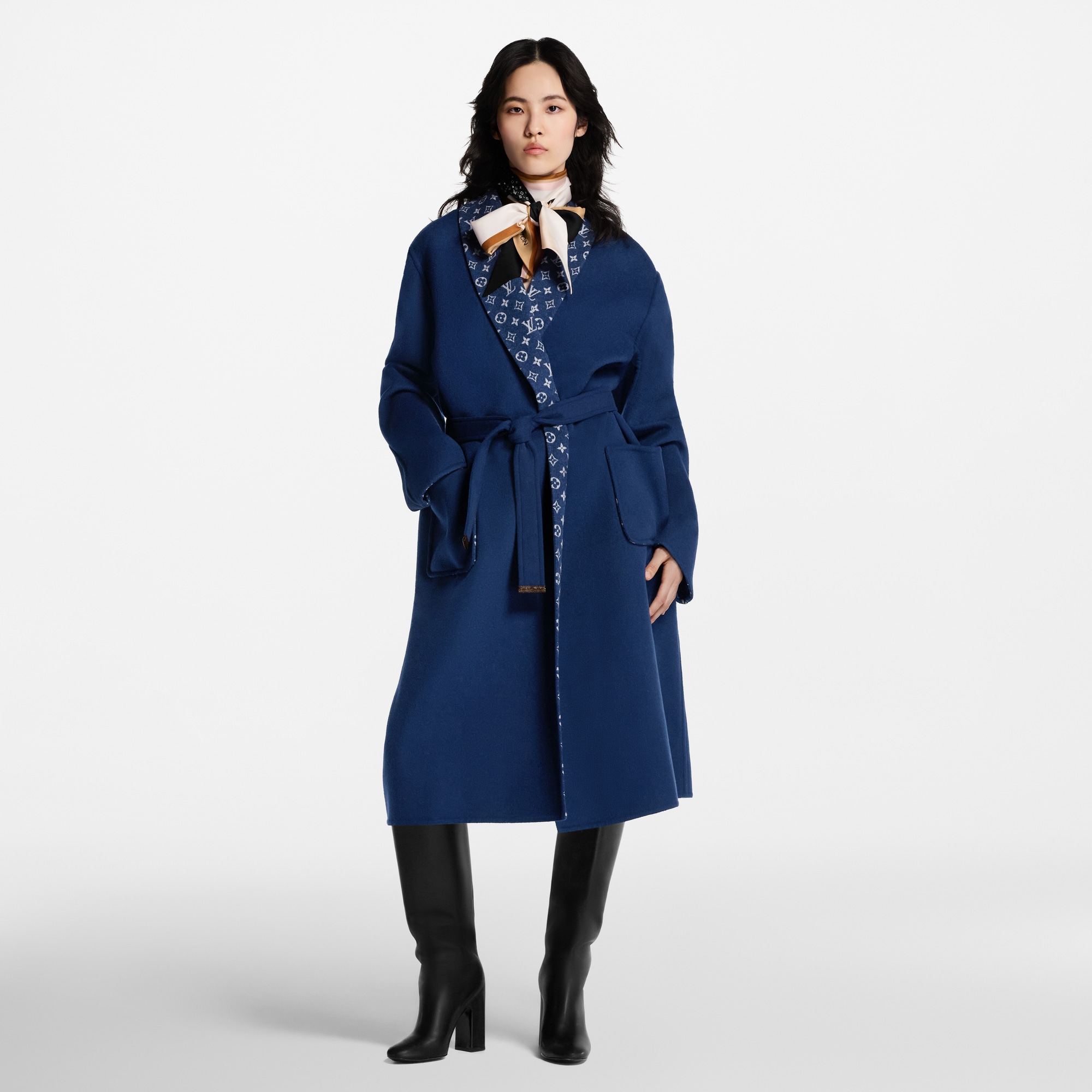 Women - Signature Wrap Coat  Women Ready-to-Wear Coats and Jackets | LOUIS VUITTON (Product zoom)
