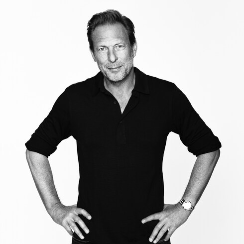 Trunks, Travel and Home - Single Floral Pot By Damien Langlois-Meurinne Trunks, Travel and Home Home and Art of Dining Decoration | LOUIS VUITTON