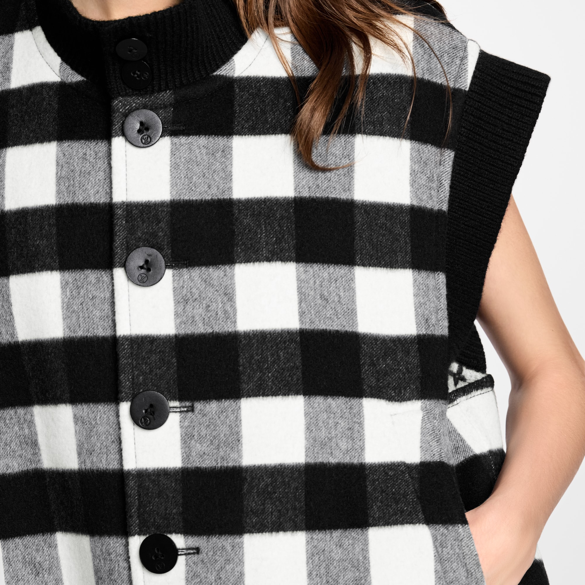 Women - Sleeveless Check Bomber Jacket  Women Ready-to-Wear Coats and Jackets | LOUIS VUITTON (Product zoom)