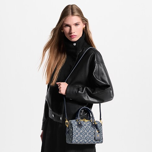 Bags and Small Leather Goods - Speedy Bandoulière 20 Bag G82 Bags and Small Leather Goods Women's Handbags LV Icons | LOUIS VUITTON (Product zoom)