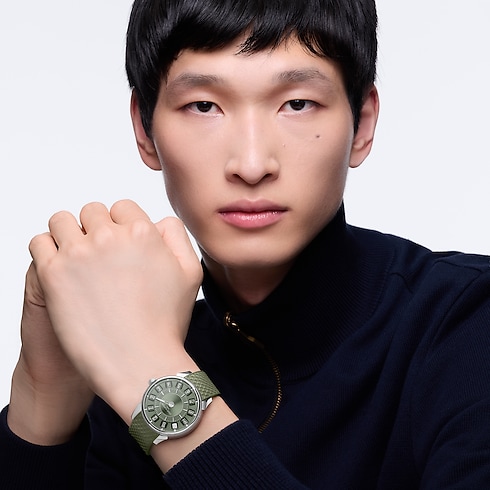 Watches - Tambour Spin Time, Automatic, 39.5MM, White Gold Watches Watches } | LOUIS VUITTON (Product zoom)