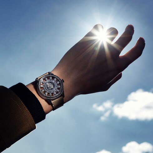 Watches - Tambour Taiko Spin Time Air, Automatic, 42.5 MM, White Gold, Hawk's Eye and Diamonds Watches Watches } | LOUIS VUITTON