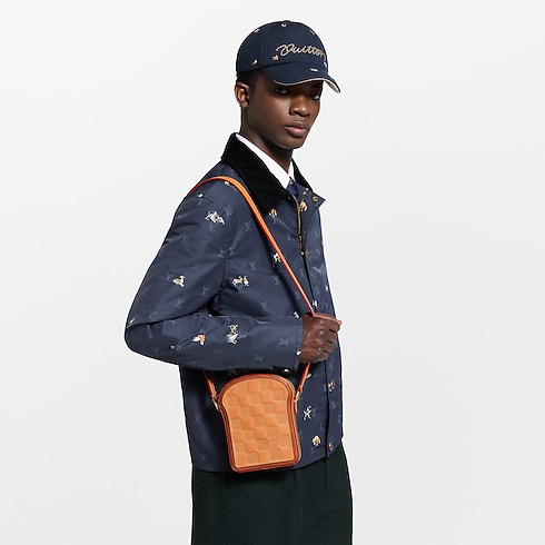 Men - Toast Wearable Wallet Monogram Other Men Wallets and Small Leather Goods Mini Bags | LOUIS VUITTON (Product zoom)