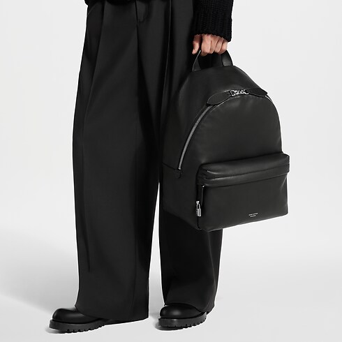 Men - Track MM Backpack H39 Men Bags All Bags | LOUIS VUITTON (Product zoom)