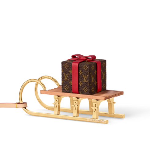 Trunks, Travel and Home - Vivienne Winter Trunks, Travel and Home Sport and Games } | LOUIS VUITTON (Product zoom)