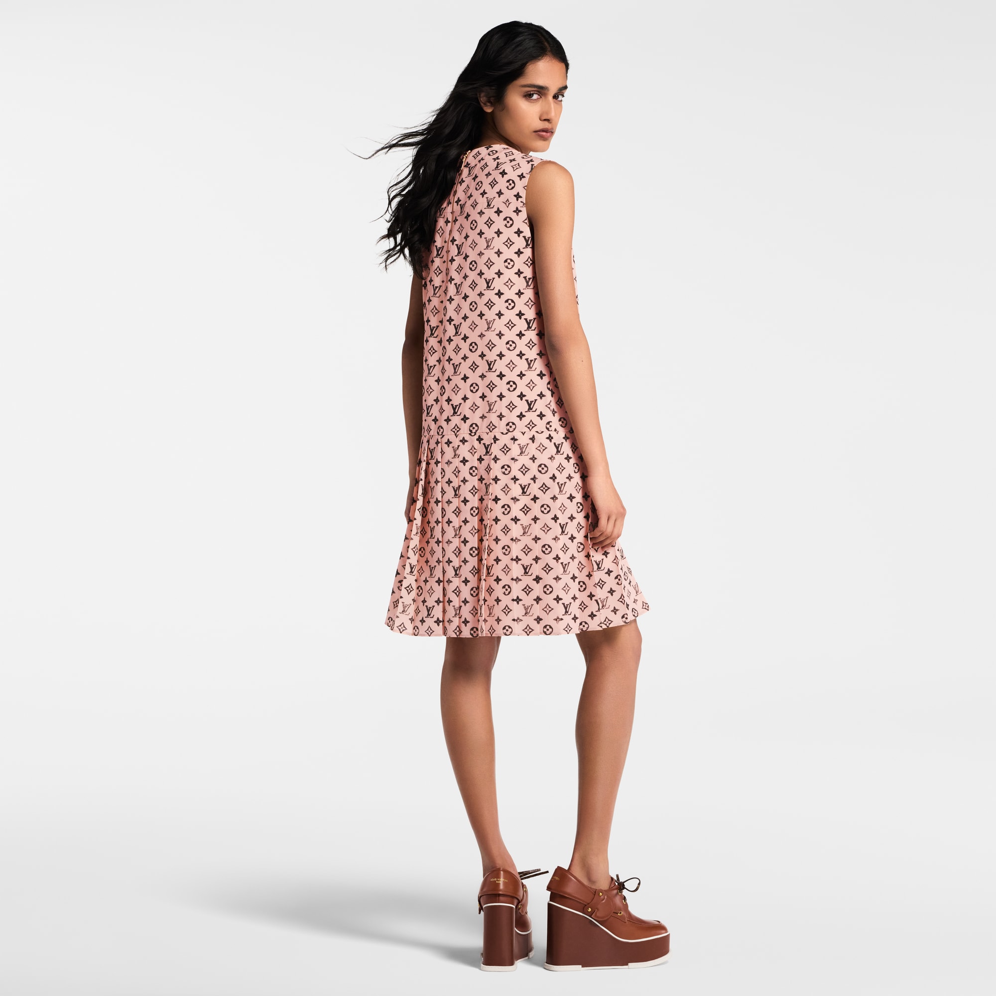 Women - Washed Monogram Pleat Dress  Women Ready-to-Wear Dresses | LOUIS VUITTON (Product zoom)