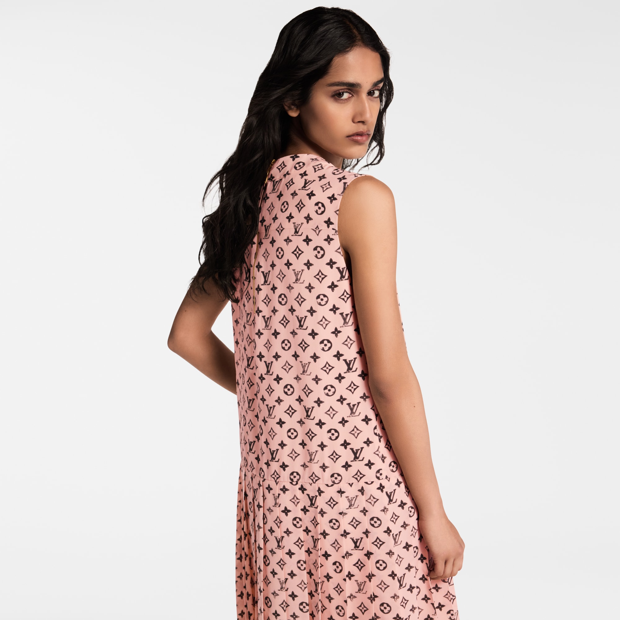 Women - Washed Monogram Pleat Dress  Women Ready-to-Wear Dresses | LOUIS VUITTON (Product zoom)