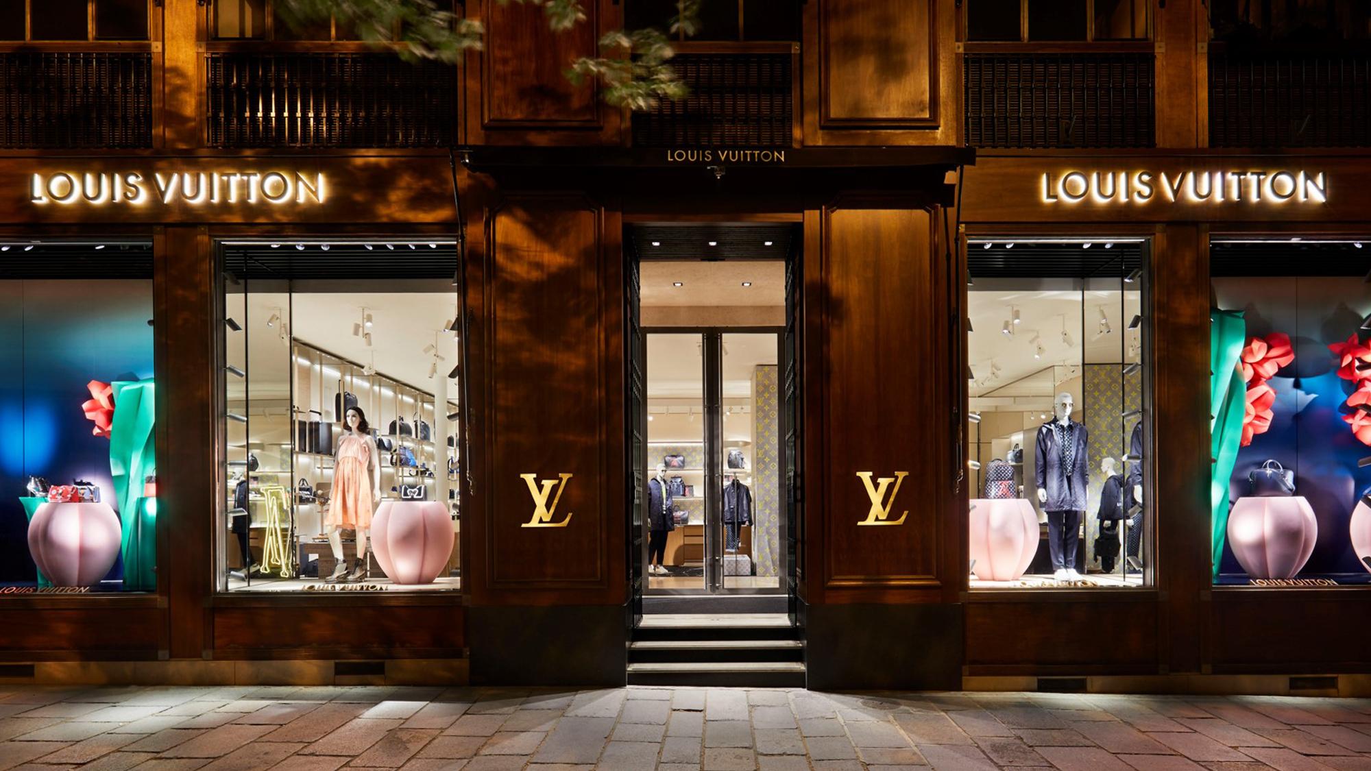 Louis Vuitton Paris St Germain des Prés Store in Paris, France | LOUIS VUITTON